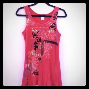 Fluer-di-lis metallic foil tank top!